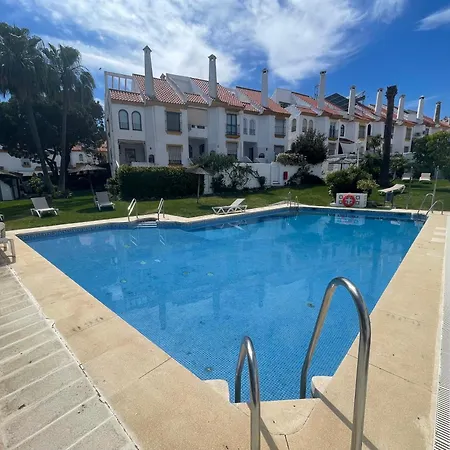 Casa Del Puerto De *